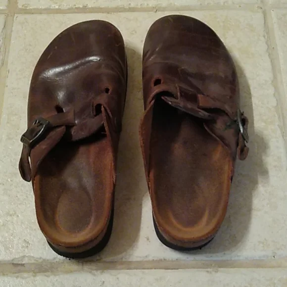 Chocolate brown naot clogs size 7 - Picture 3 of 7